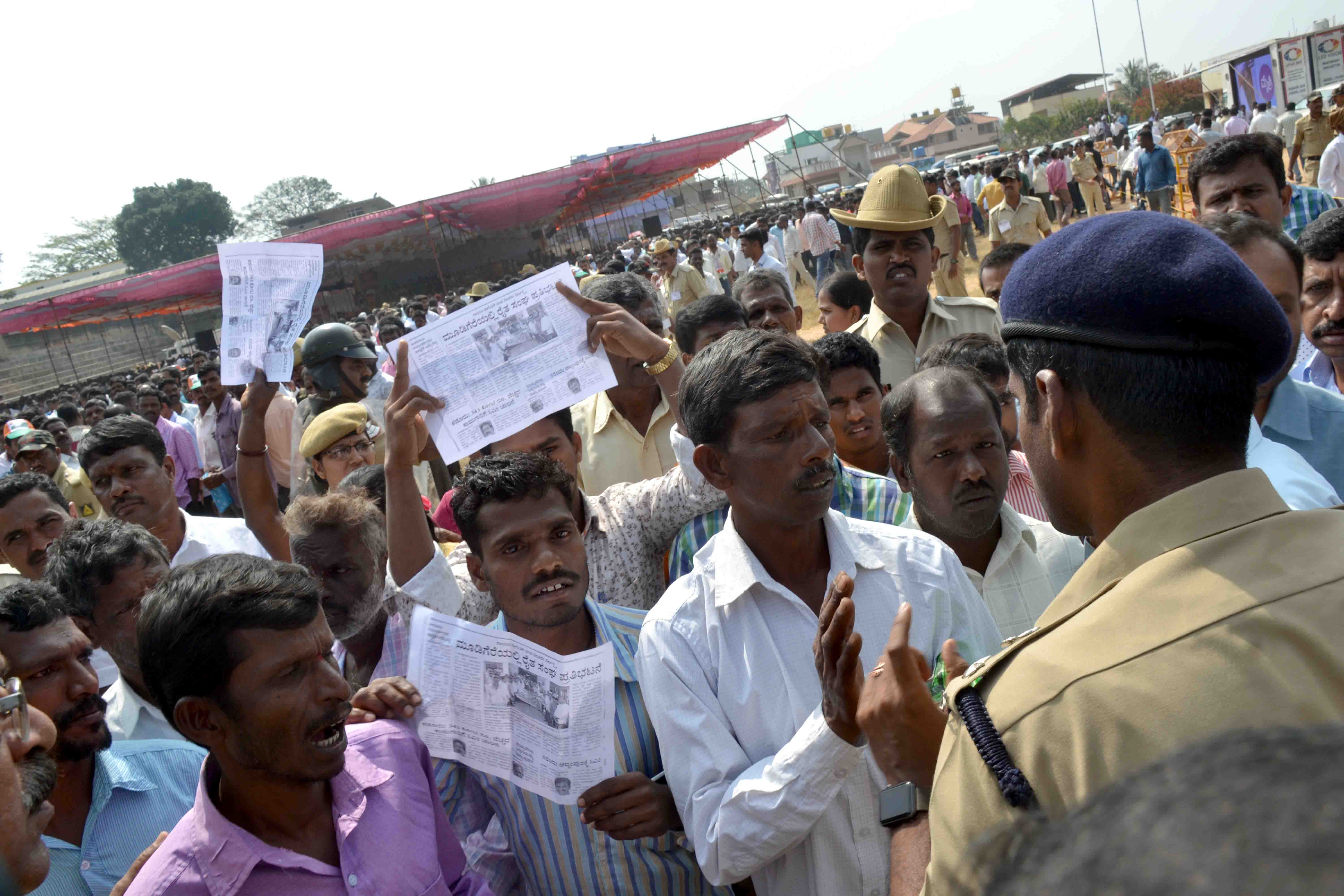 ಮೂಡಿಗೆರೆ: ವಿವಿಧ ಬೇಡಿಕೆ ಈಡೇರಿಕೆಗೆ ಒತ್ತಾಯಿಸಿ ರೈತರ ಪ್ರತಿಭಟನೆ